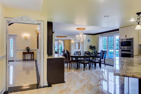 46 Hamilton Lane Oak Brook IL 60523