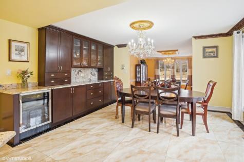 46 Hamilton Lane Oak Brook IL 60523