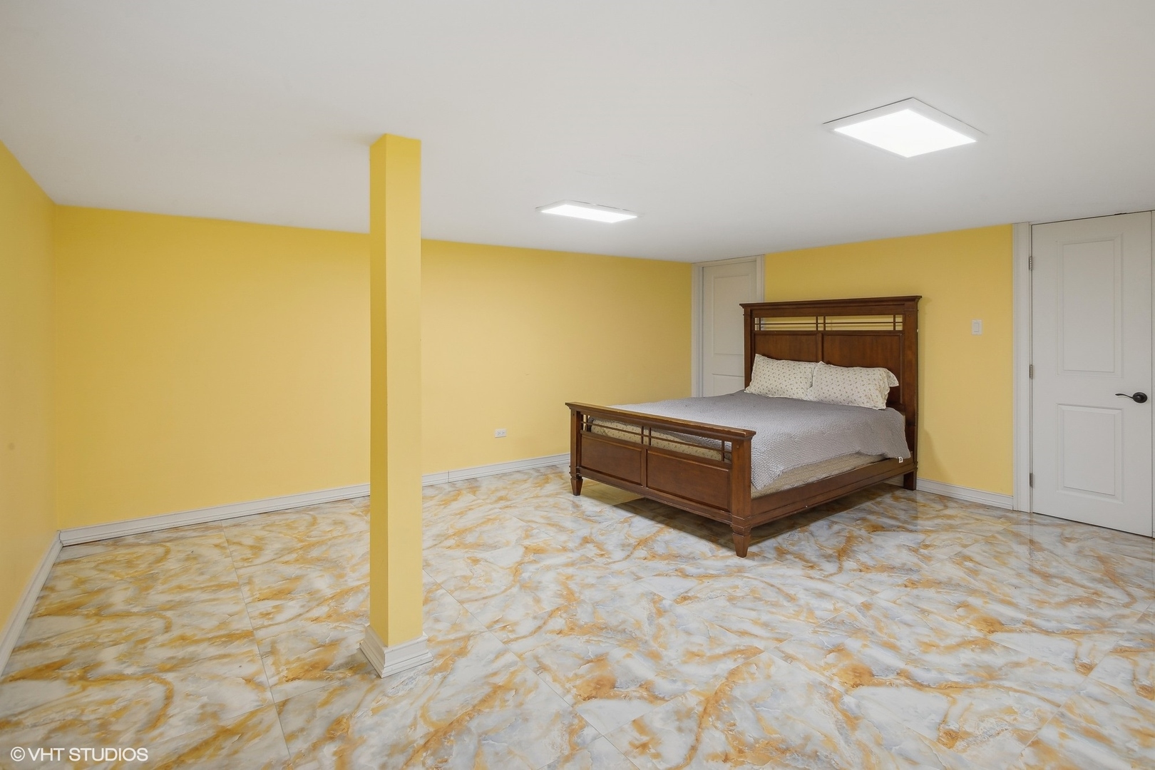 46 Hamilton Lane Oak Brook IL 60523