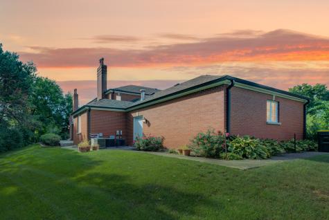 46 Hamilton Lane Oak Brook IL 60523