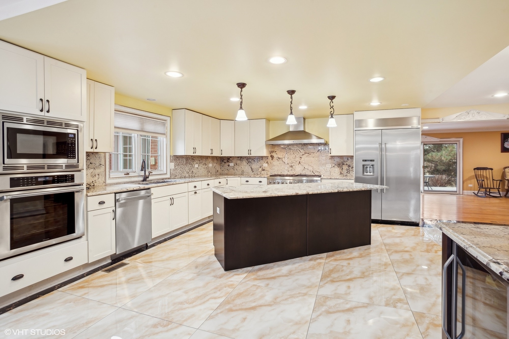 46 Hamilton Lane Oak Brook IL 60523