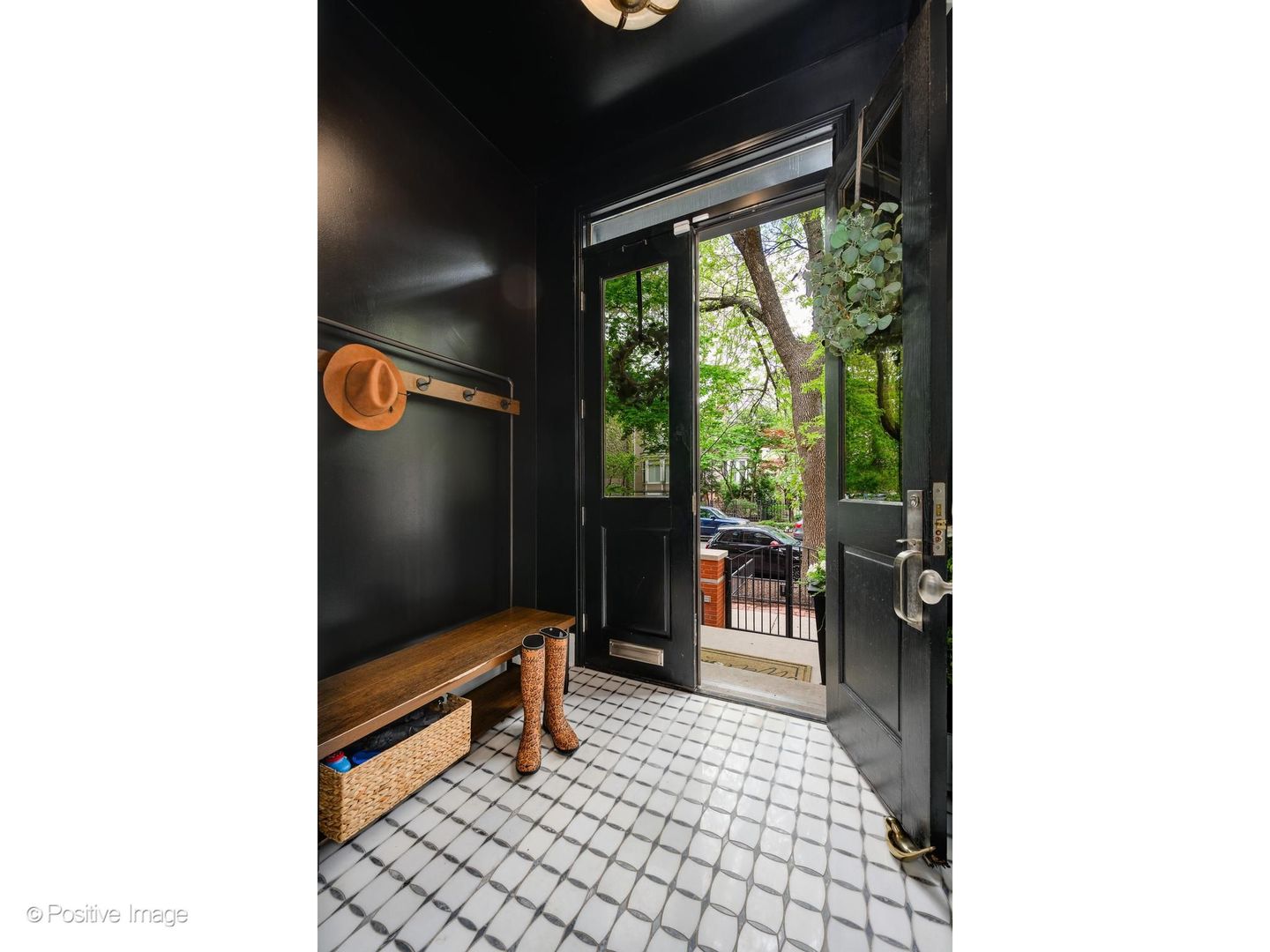 613 West Belden Avenue Chicago IL 60614