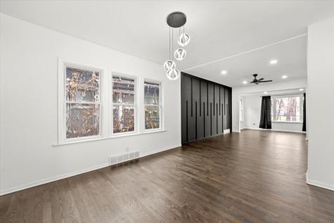 140 West 110th Street Chicago IL 60628