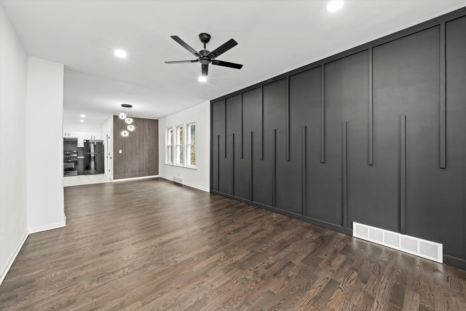 140 West 110th Street Chicago IL 60628