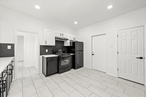 140 West 110th Street Chicago IL 60628