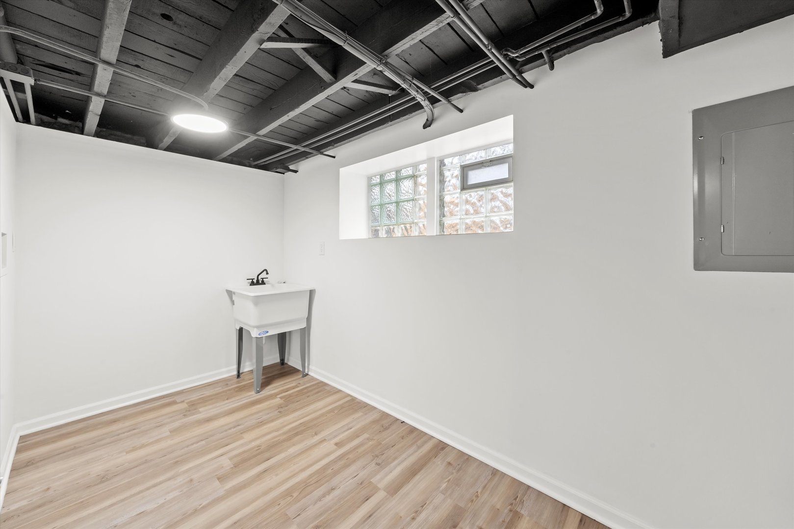 140 West 110th Street Chicago IL 60628