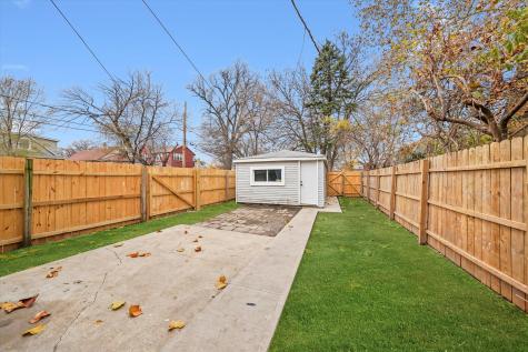 140 West 110th Street Chicago IL 60628
