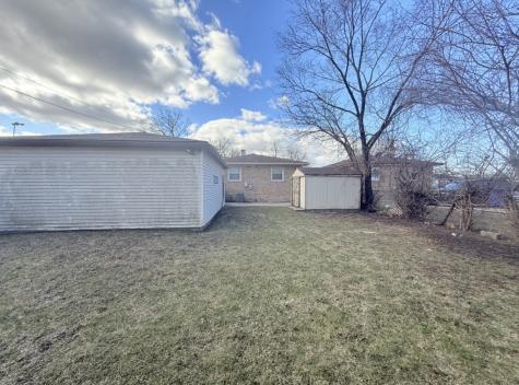 117 West 158th Place Harvey IL 60426