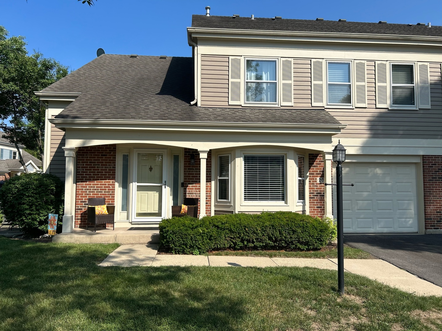 2015 North Lake Arlington Drive Arlington Heights IL 60004