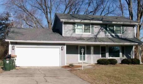 2021 Radcliffe Drive Aurora IL 60506