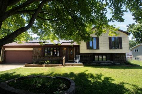 2309 West Edgewood Lane Mchenry IL 60051
