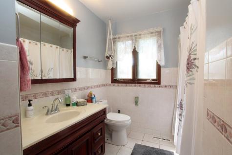2309 West Edgewood Lane Mchenry IL 60051