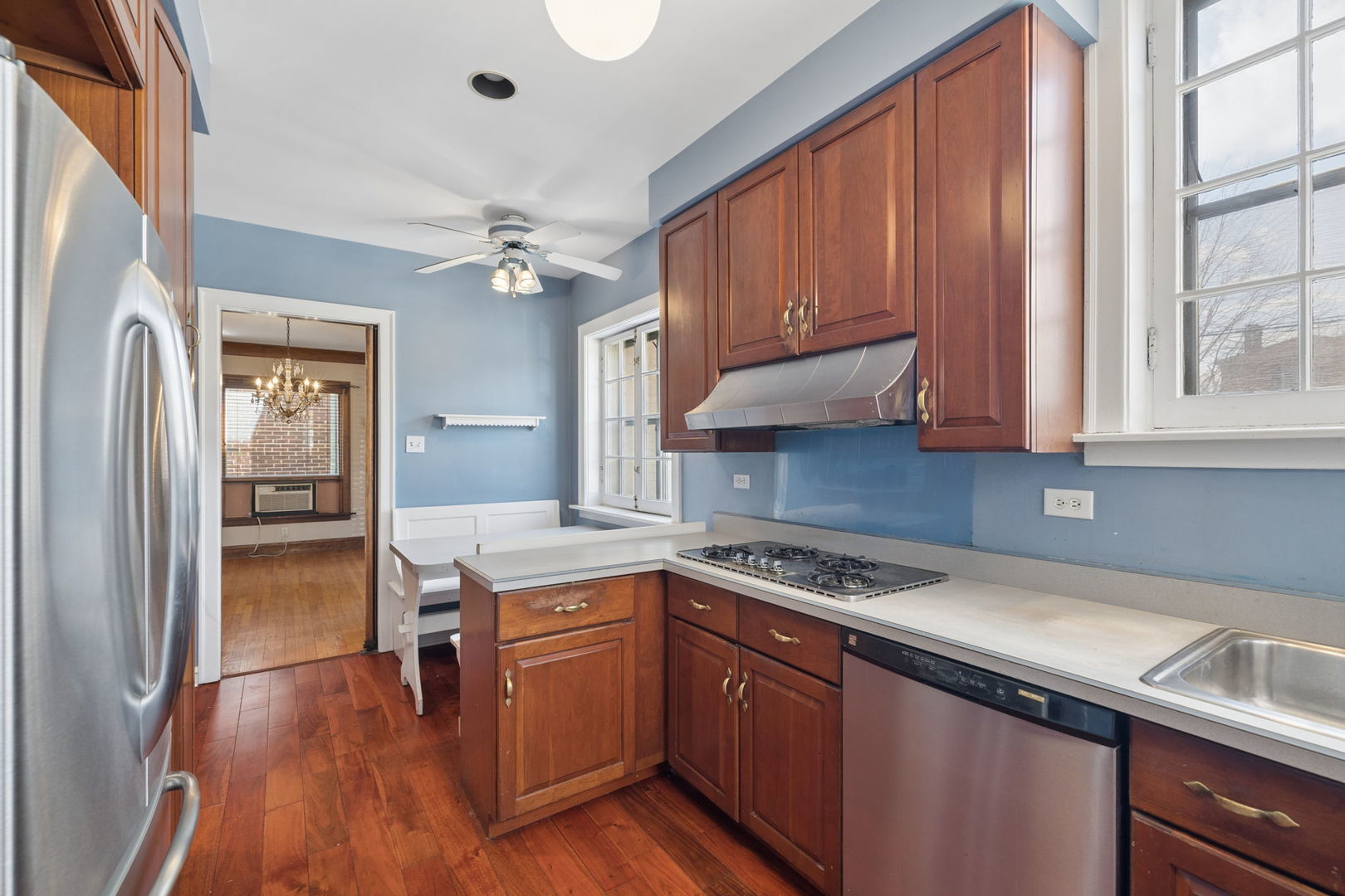 10344 South Leavitt Street Chicago IL 60643