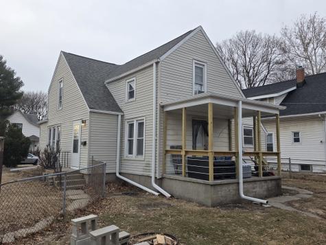 802 East 5th Street Sterling IL 61081