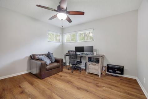 276 Panama Avenue Hampshire IL 60140