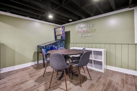 276 Panama Avenue Hampshire IL 60140