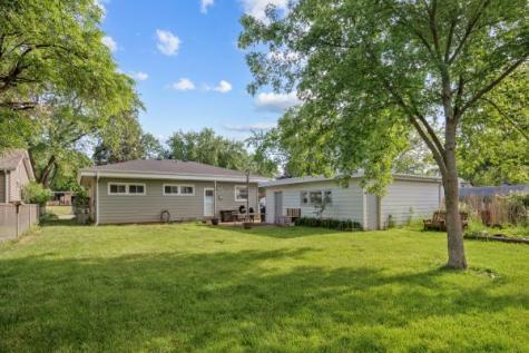 276 Panama Avenue Hampshire IL 60140
