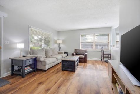 276 Panama Avenue Hampshire IL 60140