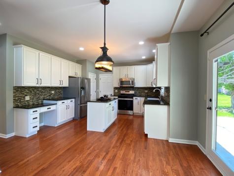 720 Kendridge Court Aurora IL 60502