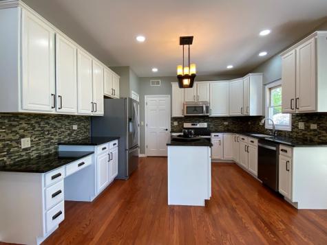 720 Kendridge Court Aurora IL 60502