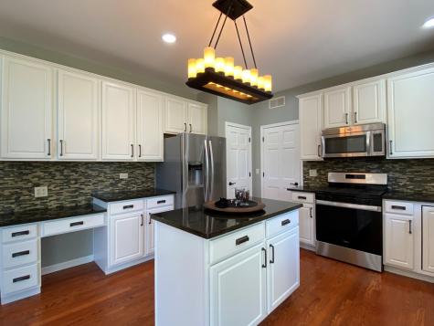 720 Kendridge Court Aurora IL 60502