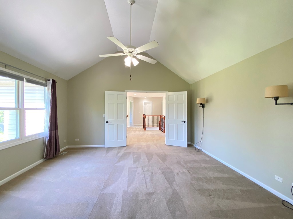 720 Kendridge Court Aurora IL 60502