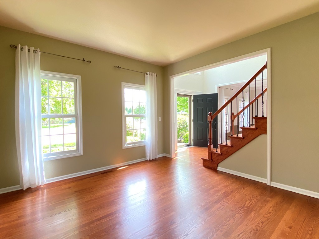 720 Kendridge Court Aurora IL 60502