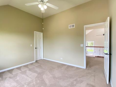 720 Kendridge Court Aurora IL 60502