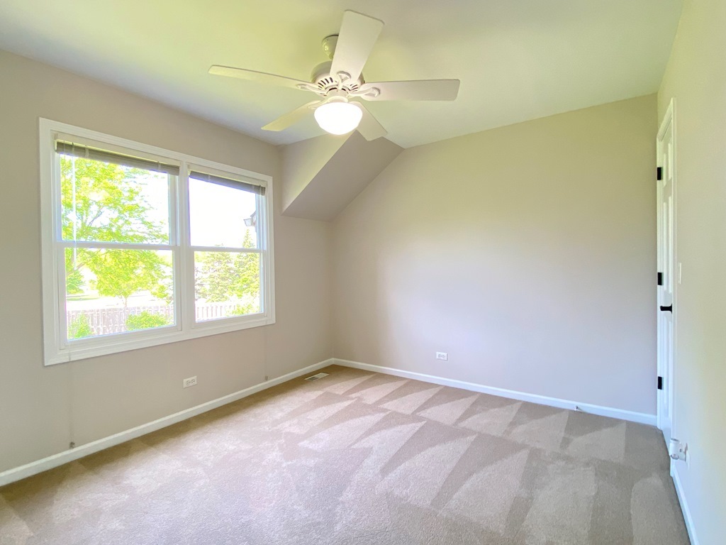 720 Kendridge Court Aurora IL 60502