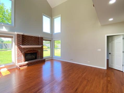 720 Kendridge Court Aurora IL 60502