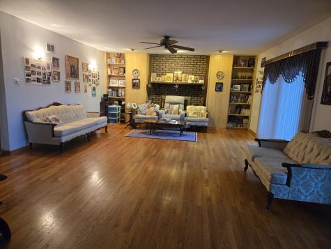 16W731 89TH Place Willowbrook IL 60527