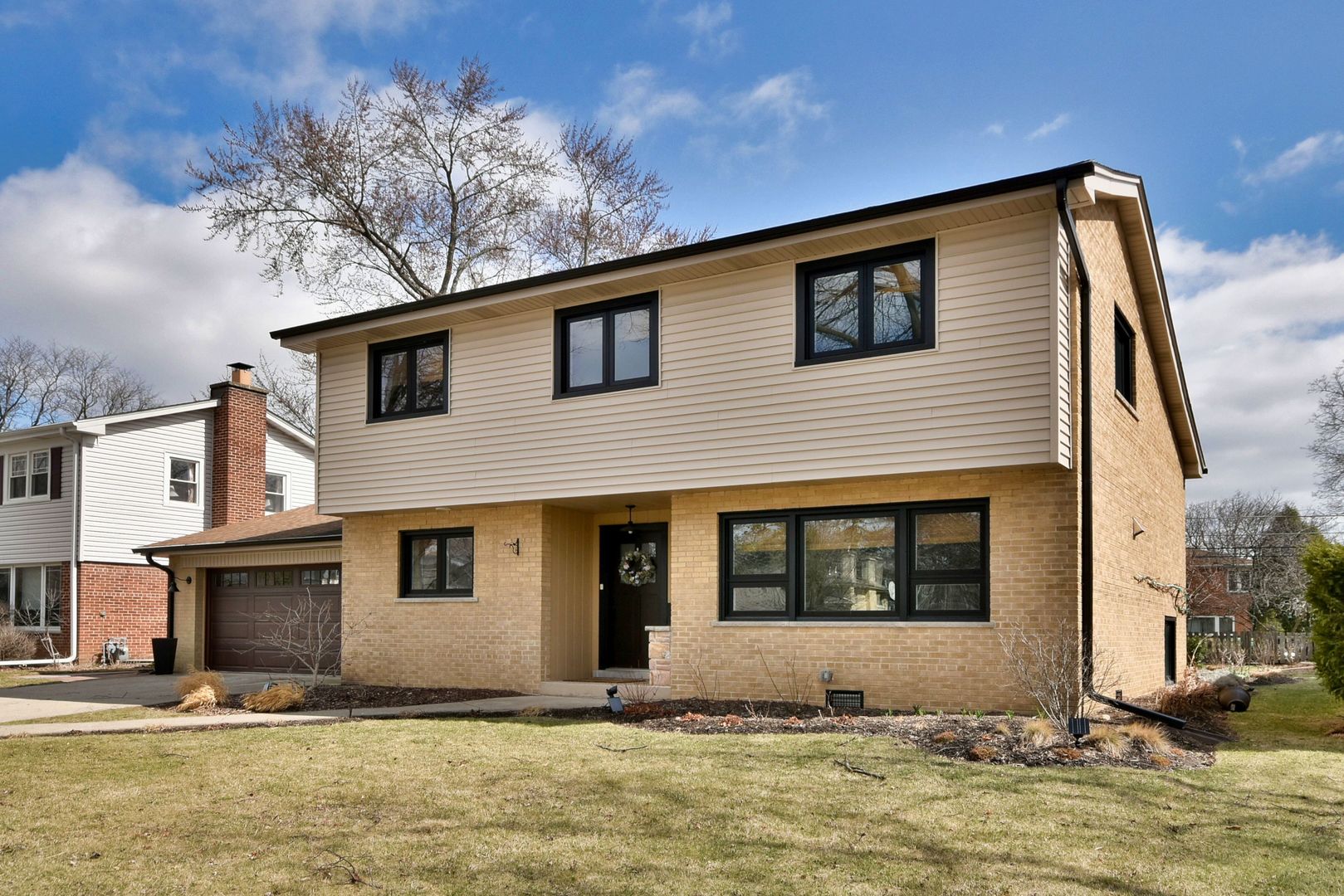 319 South Donald Avenue Arlington Heights IL 60004