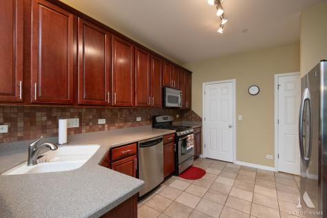 10079 Cummings Street Huntley IL 60142