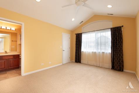 10079 Cummings Street Huntley IL 60142