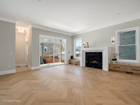 3057 North Christiana Avenue Chicago IL 60618