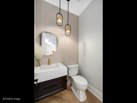 3057 North Christiana Avenue Chicago IL 60618