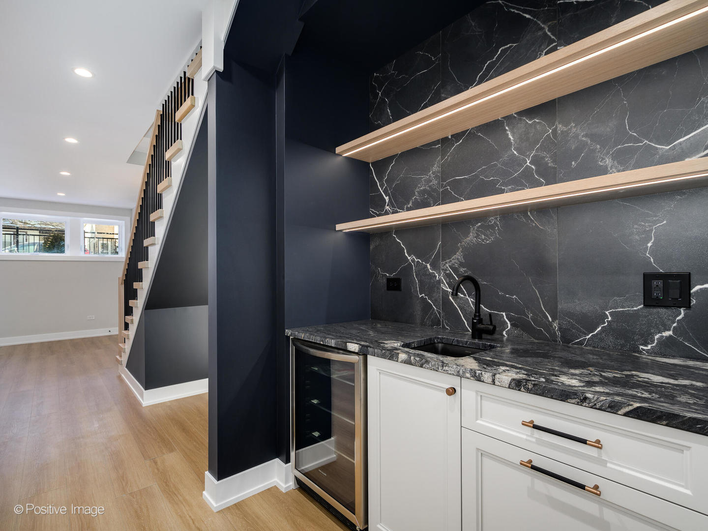 3057 North Christiana Avenue Chicago IL 60618