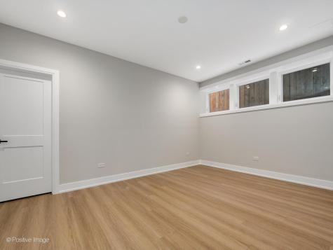 3057 North Christiana Avenue Chicago IL 60618