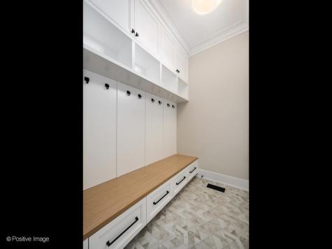 3057 North Christiana Avenue Chicago IL 60618