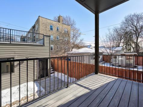 3057 North Christiana Avenue Chicago IL 60618