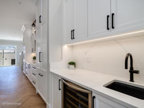 3057 North Christiana Avenue Chicago IL 60618