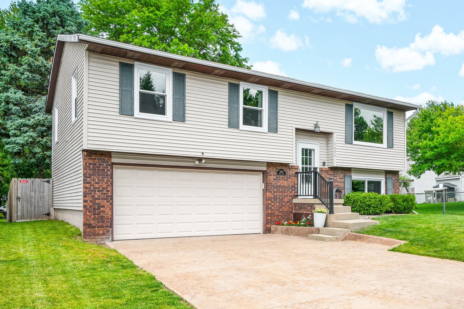 2606 Kapok Drive Bloomington IL 61704