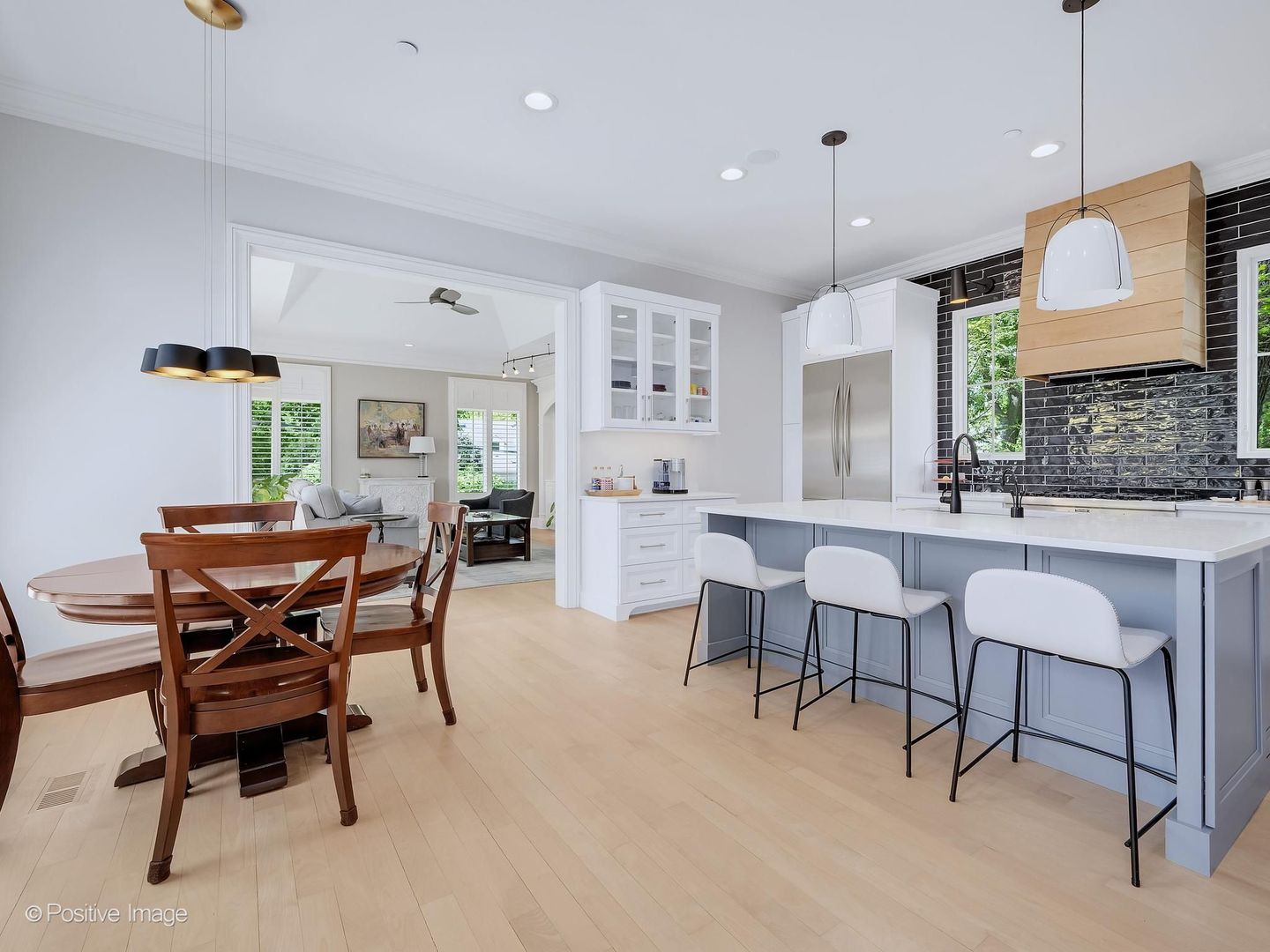 216 South Prospect Avenue Clarendon Hills IL 60514