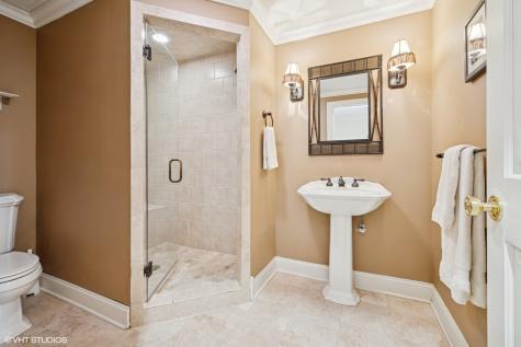 33 Ketterling Court North Barrington IL 60010