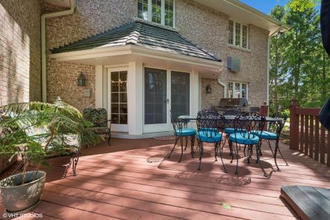 33 Ketterling Court North Barrington IL 60010