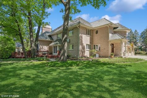 33 Ketterling Court North Barrington IL 60010