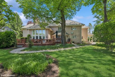 33 Ketterling Court North Barrington IL 60010