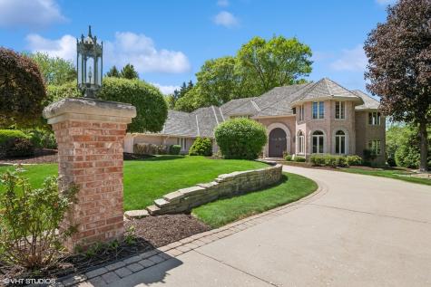33 Ketterling Court North Barrington IL 60010
