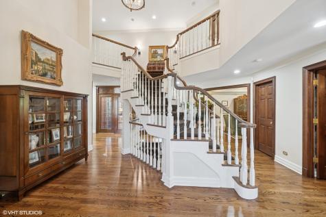 33 Ketterling Court North Barrington IL 60010