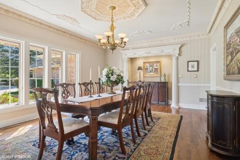 33 Ketterling Court North Barrington IL 60010